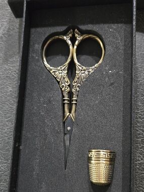 Kogyxe Ornate Vintage-Style Embroidery Scissors with Thimble - Brass Tone, New